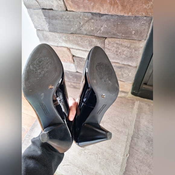Vince Camuto heels - Picture 7 of 14